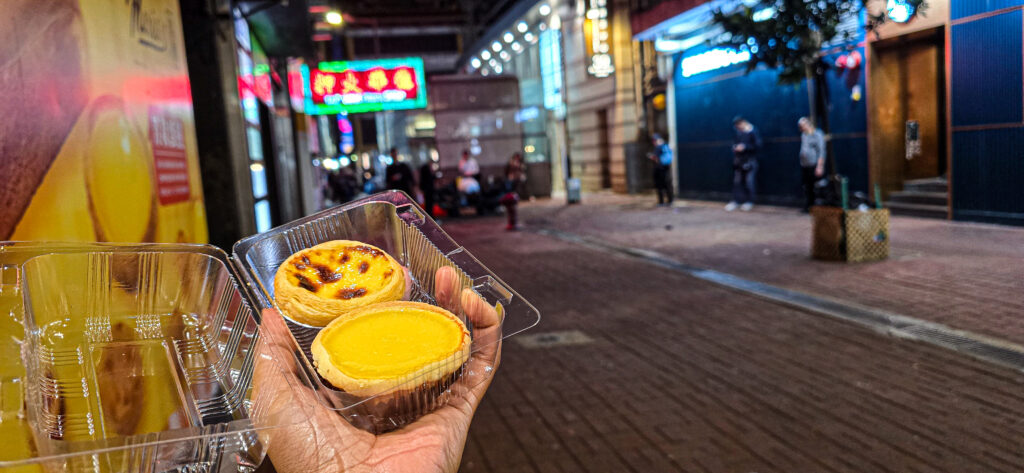 Egg Tarts (Daan Tat / 蛋撻)