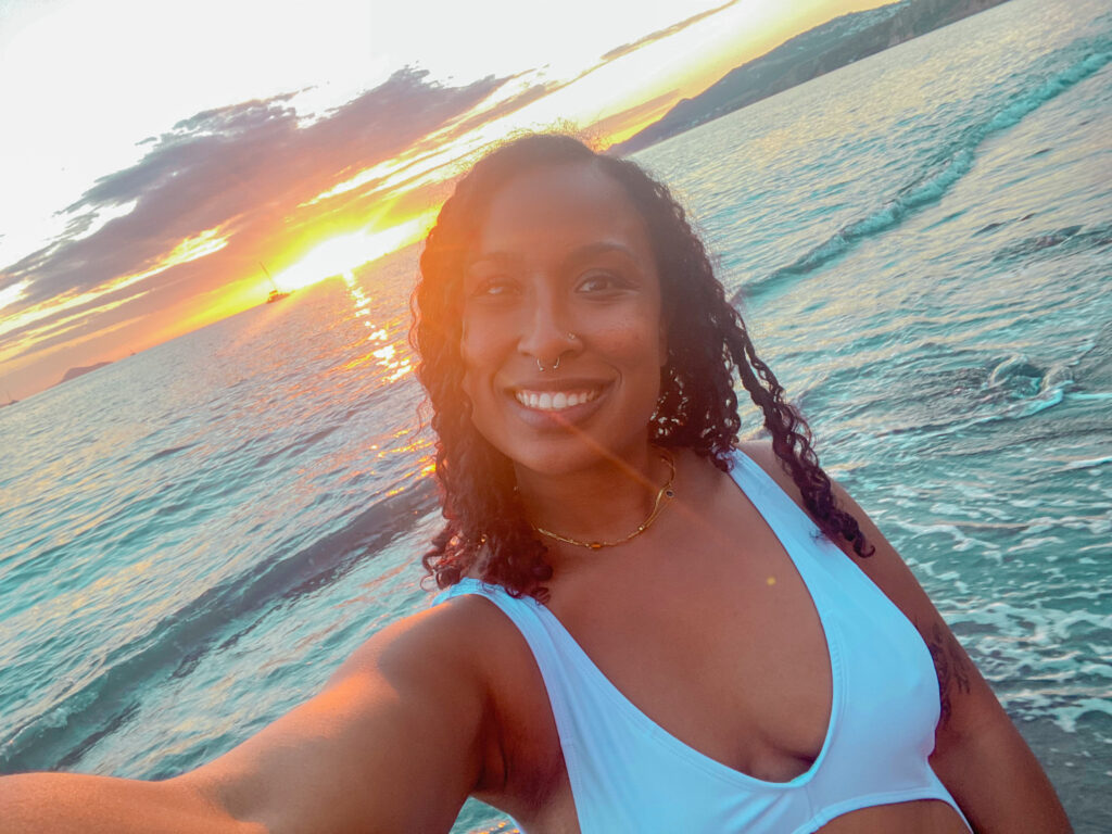 freedom of solo travel itoeatz