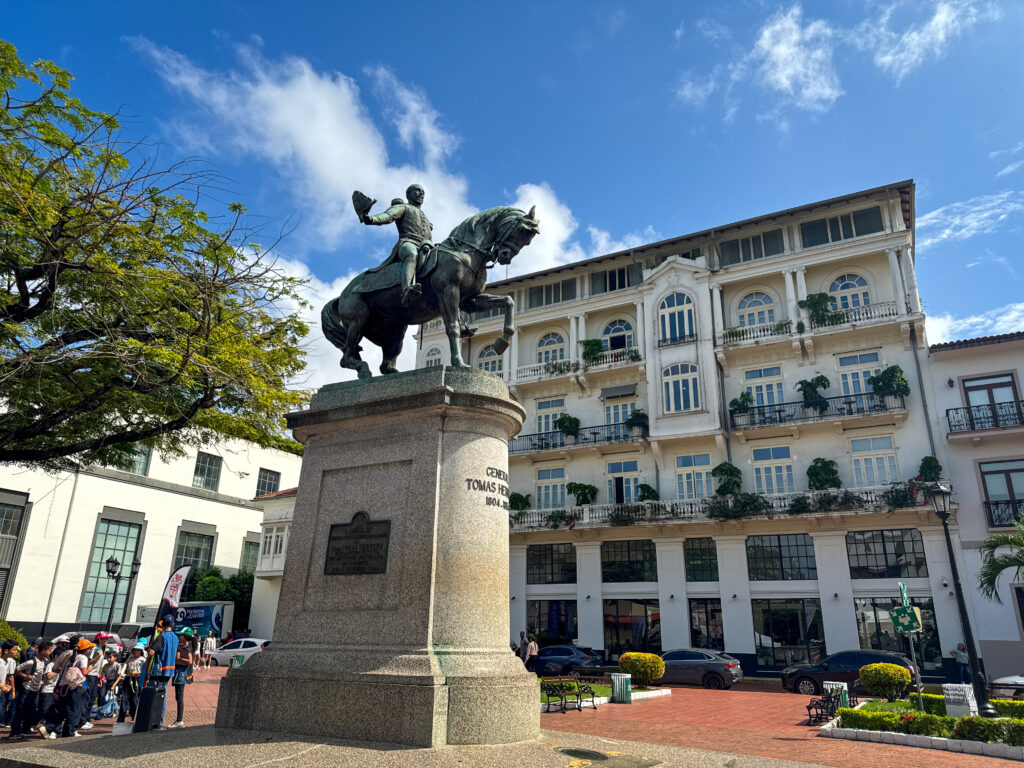 how to get around Panama city and Casco Viejo Plaza Herrera